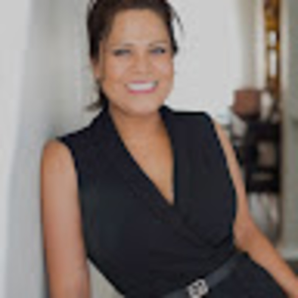 Meet your Posher, Julissa